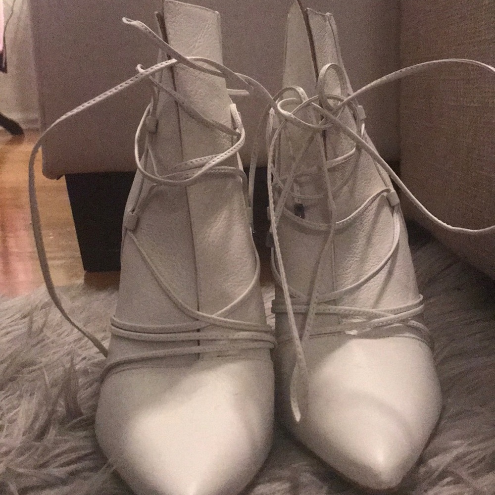 Brand new Steve Madden white booties!!!